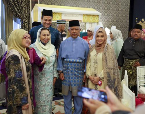 AL-SULTAN ABDULLAH RI'AYATUDDIN AL-MUSTAFA BILLAH SHAH