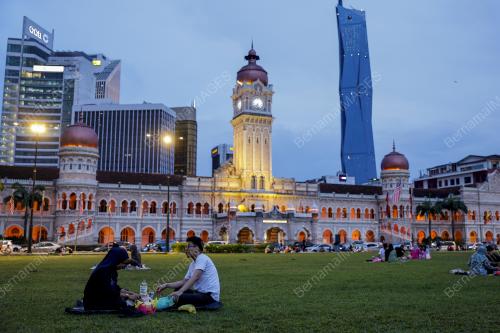 TINJAUAN BUKA PUASA DATARAN MERDEKA