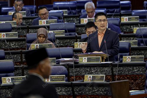 WONG KAH WOH