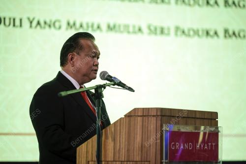 DATUK SERI ALEXANDER NANTA LINGGI
