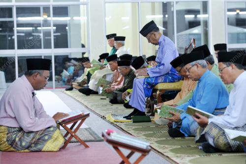 KL51_26042012_AGONG_TAHLIL