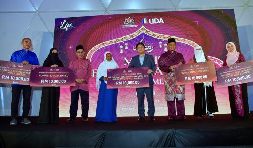 DATUK EWON BENEDICK