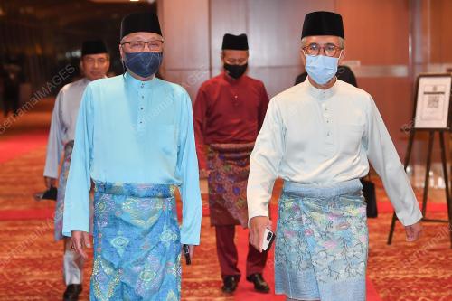 DATUK SERI ISMAIL SABRI YAAKOB & TENGKU DATUK SERI ZAFRUL AZIZ