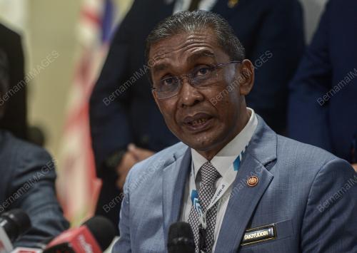 DATUK SERI TAKIYUDDIN HASSAN