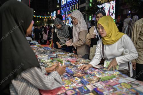 JALAN TAR MALAM AIDILFITIRI