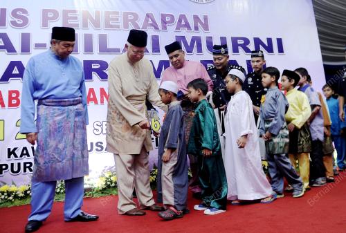 KL51_30062015_PM_POLIS
