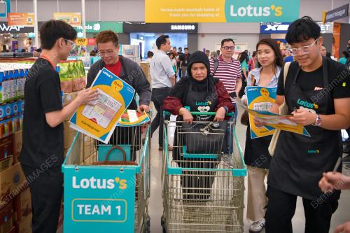 LOTUS ˜S MALAYSIA LANCAR STOR HIBRID