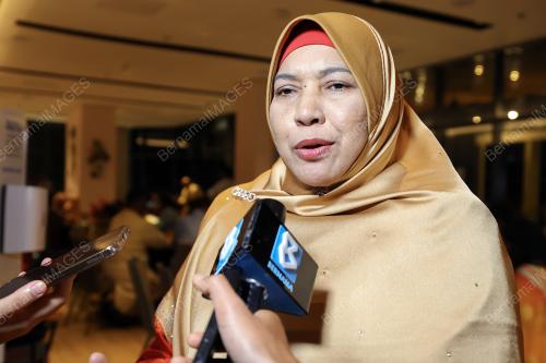 MAJLIS MAKAN MALAM DEEPAVALI WARGA BERNAMA
