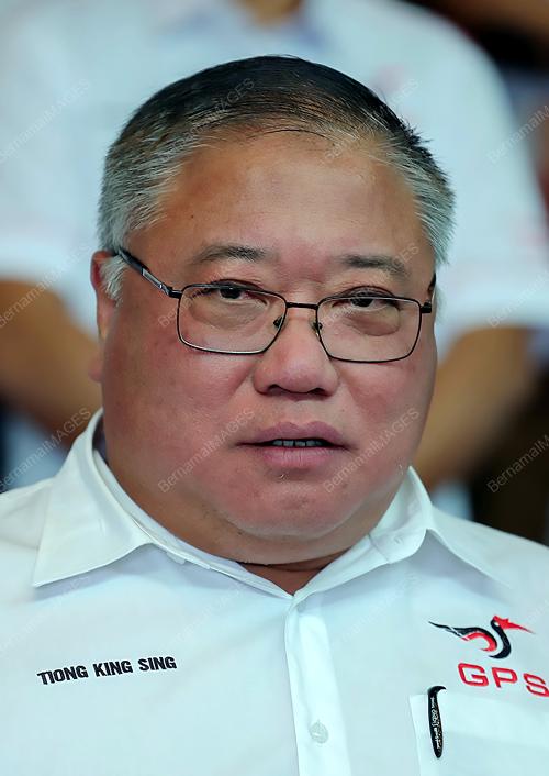 DATUK SERI TIONG KING SING