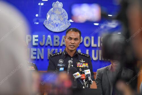 DATUK AZRY AKMAR AYOB