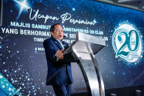 DATUK SERI AHMAD MASLAN