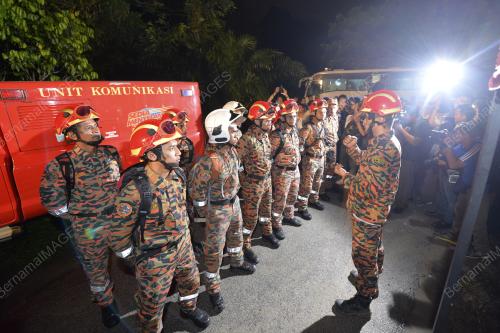 KL52_04042015_NAHAS
