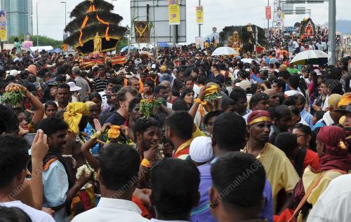 KL52_07022012_THAIPUSAM