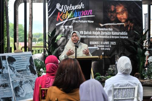 DATUK ZURAIDA KAMARUDDIN