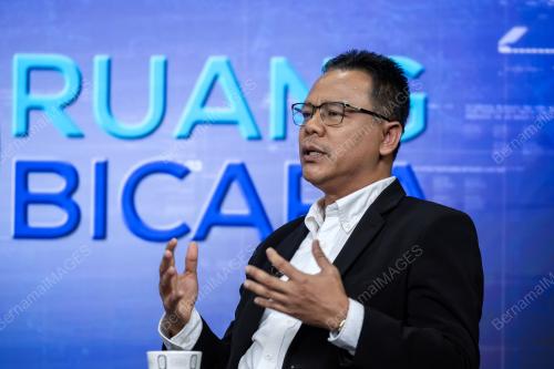 DATUK DR ISMAIL PARLAN