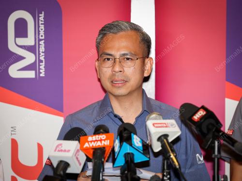 FAHMI FADZIL