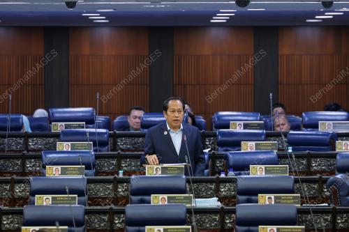 DATUK SERI AHMAD MASLAN