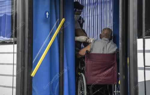 TINJAUAN VAKSIN BERGERAK DI KG. BHARU