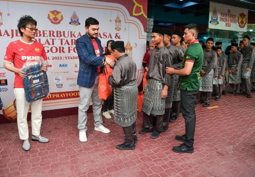 TENGKU AMIR SHAH SULTAN SHARAFUDDIN IDRIS SHAH