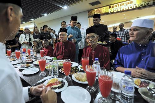 KL52_15062017_PM_TBS