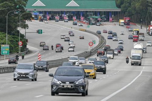 TINJAUAN ALIRAN TRAFIK TOL DUTA