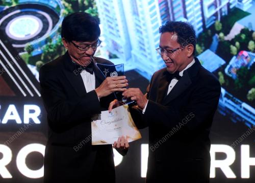 KL52_15122016_AWARD