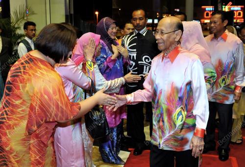 KL52_16042013_ANUGERAH