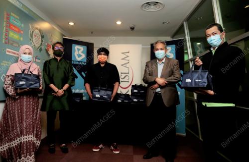 MAJLIS TAJAAN MAKANAN BANK ISLAM