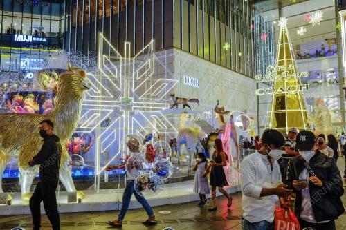 LARANGAN SAMBUTAN HARI KRISMAS DAN TAHUN BARU SECARA BESAR-BESARAN
