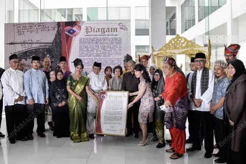 KL52_20092019_PM-BN201909191517