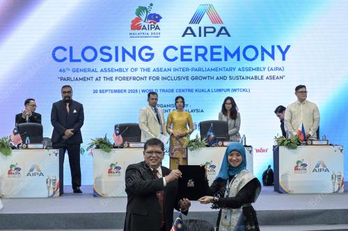 TAN SRI JOHARI ABDUL
