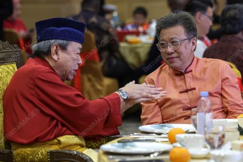 SULTAN SHARAFUDDIN IDRIS SHAH
