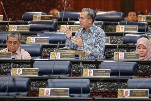 AHMAD FAHMI MOHAMED FADZIL