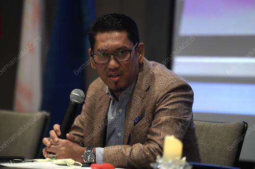 DATUK SERI AHMAD FAIZAL AZUMU