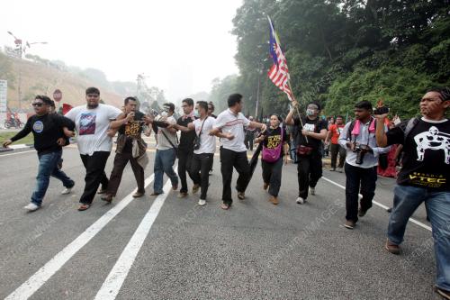 KL52_24062013_PERHIMPUNAN