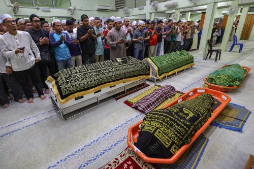 JENAZAH KEMALANGAN LEBUHRAYA UTARA-SELATAN