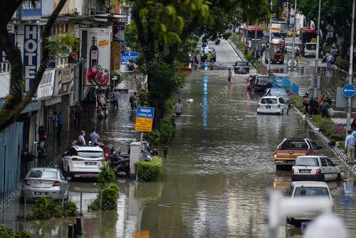 TINJAUAN BANJIR SEKITAR IBU KOTA