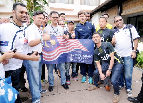 KL52_26052015_TOTTENHAM