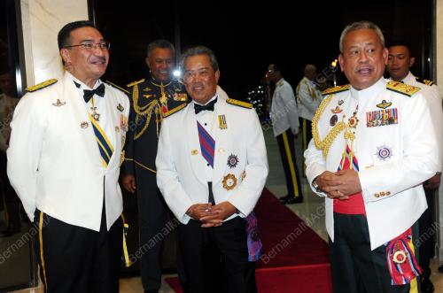 KL52_27092013_AGONG_ATM