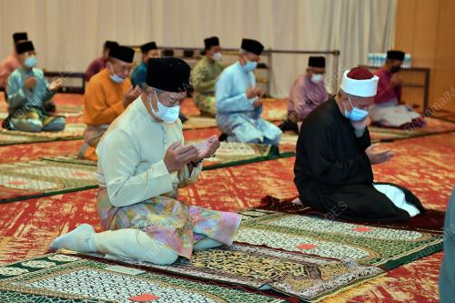 TAN SRI MUHYIDDIN YASSIN