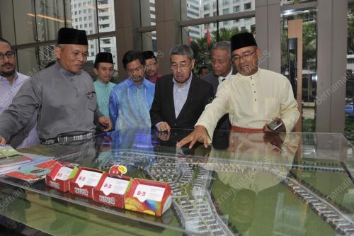 KL52_28072016_BDB_RAYA