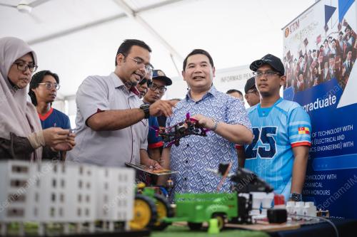 DATUK SERI RAFIZI RAMLI