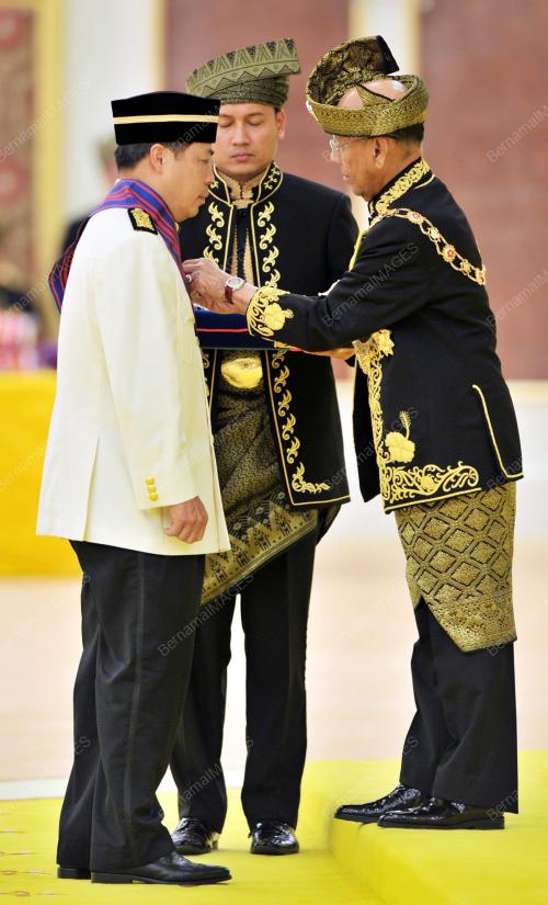 KL53_02062012_AGONG_PINGAT
