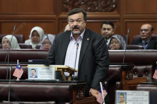 DATUK SERI AMIR HAMZAH AZIZAN