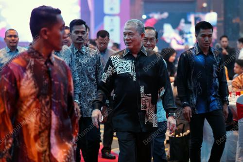 DATUK SERI FADILLAH YUSOF