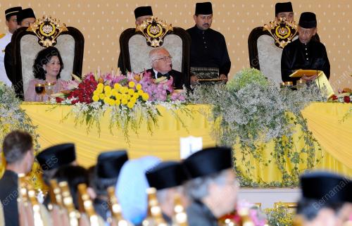 KL53_05072012_AGONG