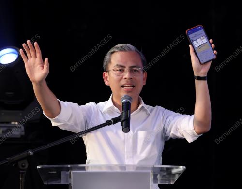 FAHMI FADZIL
