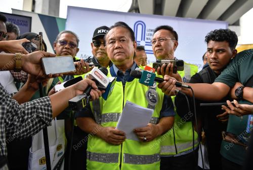 DATUK SERI ALEXANDER NANTA LINGGI