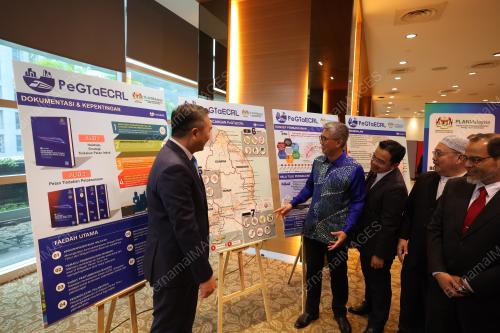 SENATOR TENGKU DATUK SERI ZAFRUL TENGKU ABDUL AZIZ