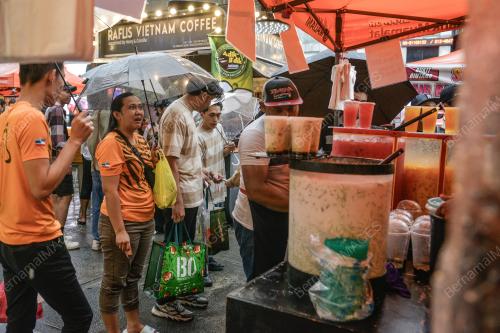 BAZAR RAMADAN HUJAN
